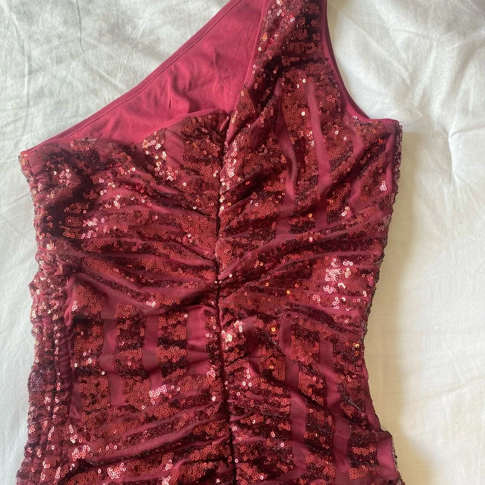 One shoulder ruched mini dress - Picture 7 of 8